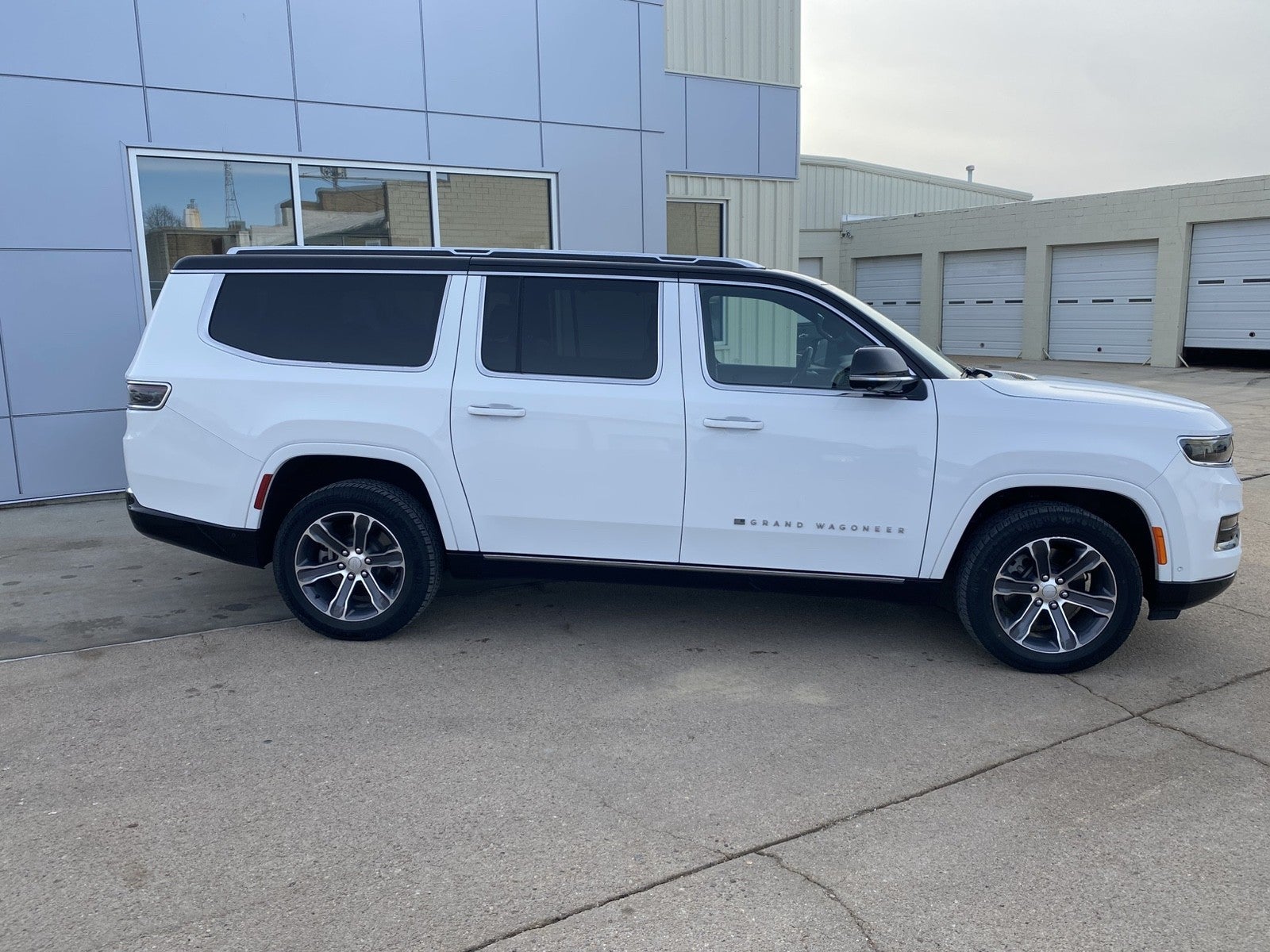 2024 Jeep Grand Wagoneer L 4x4
