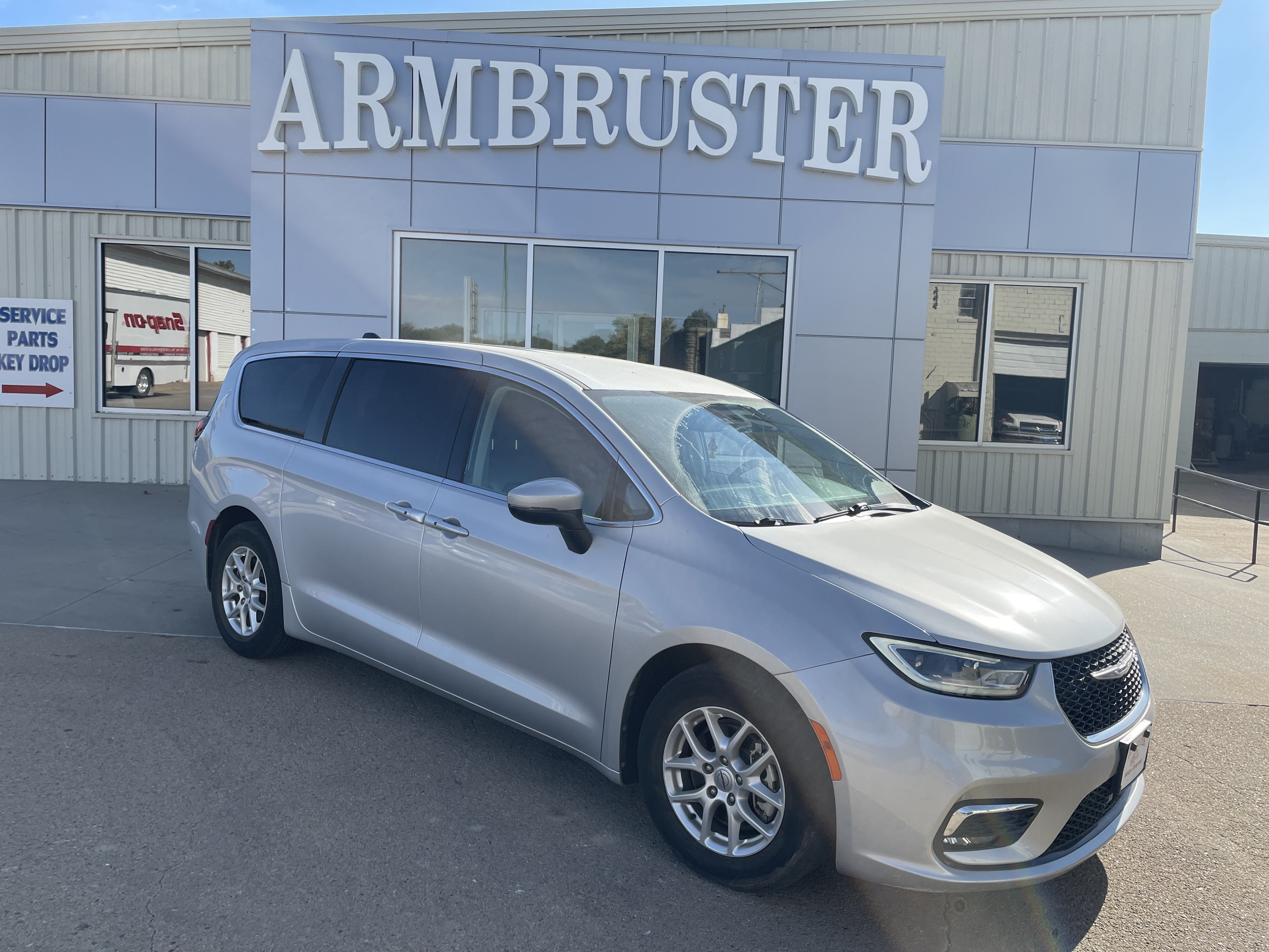 2023 Chrysler Pacifica Touring L