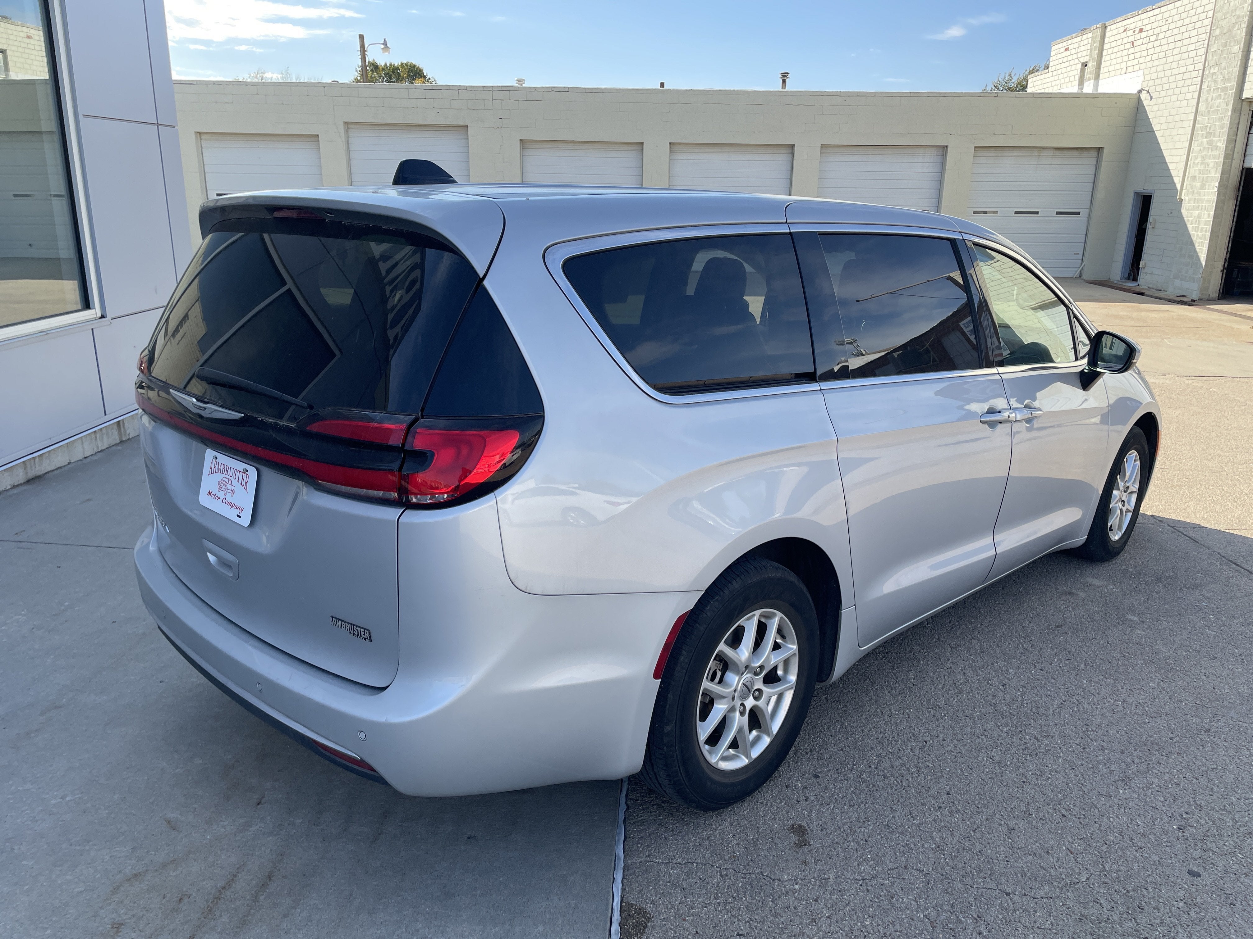 2023 Chrysler Pacifica Touring L