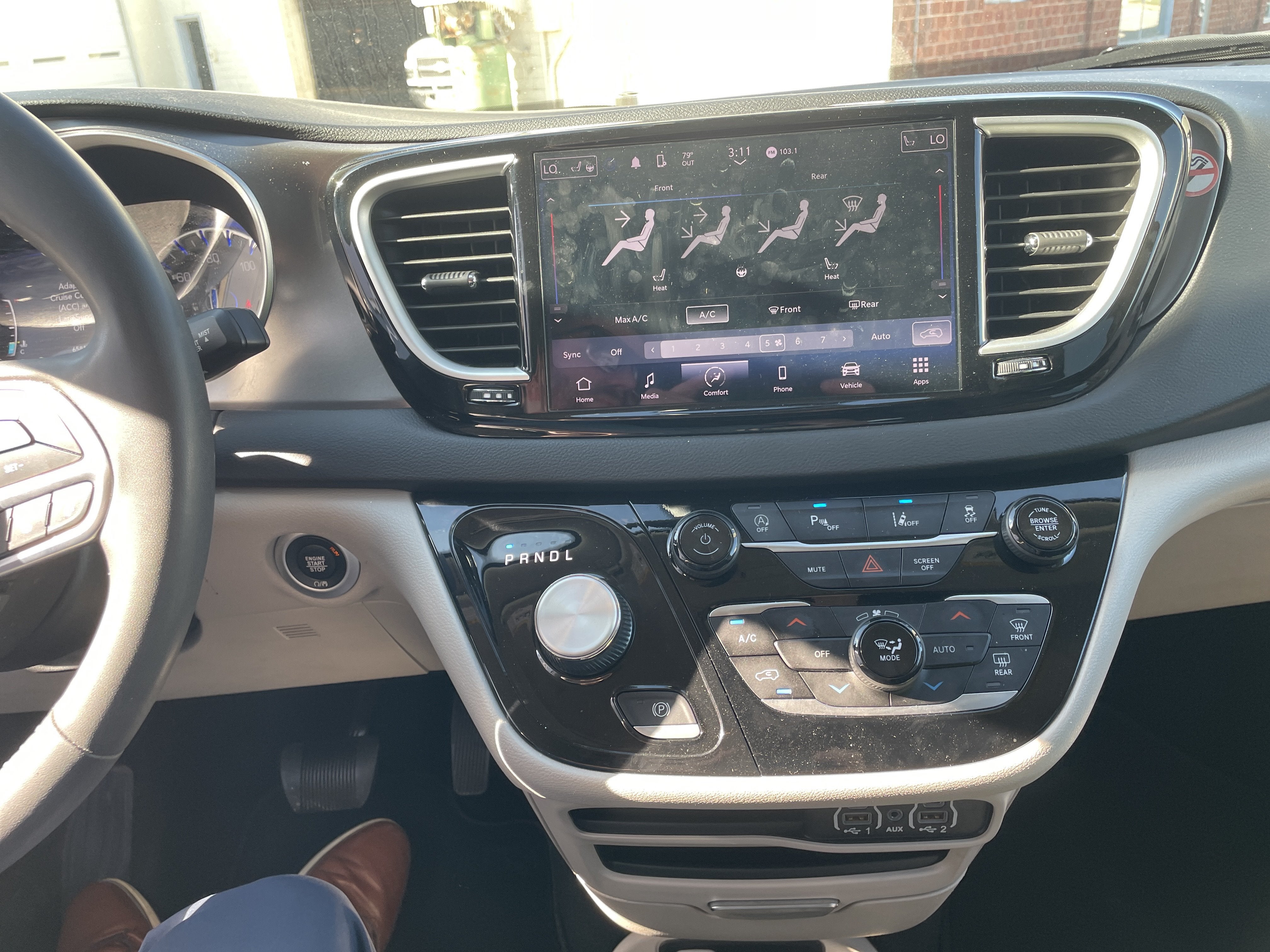 2024 Chrysler Pacifica Touring L