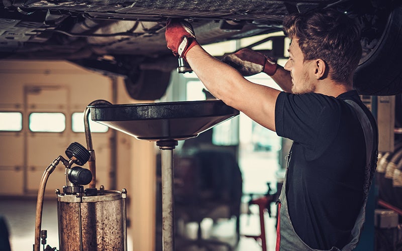 OIL CHANGE/TIRE ROTATION